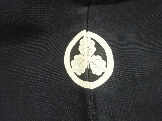  アンティーク　破れ地紙に鹿・案山子模様肩裏紋付羽二重男物羽織